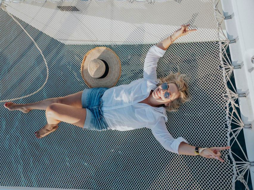 Dia Island Catamaran – Premium Lunch, Open Bar, Small Group - Who will enjoy this cruise most