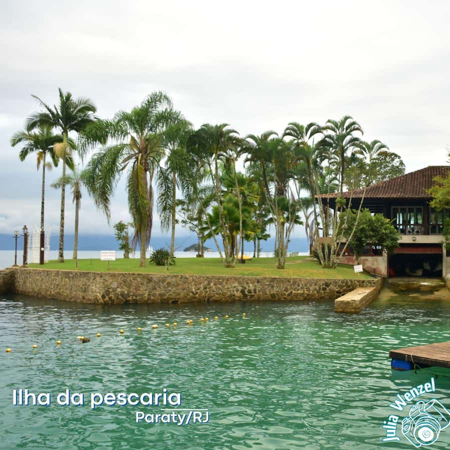 Discover the best islands in Paraty on an exclusive boat tour - Ilha dos Cocos, your first swim