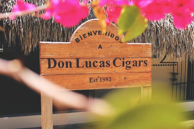 Don Lucas Cigar Factory & Store + Premium Rum Tasting (3 hours) - Don Lucas and the cigar-making demonstration