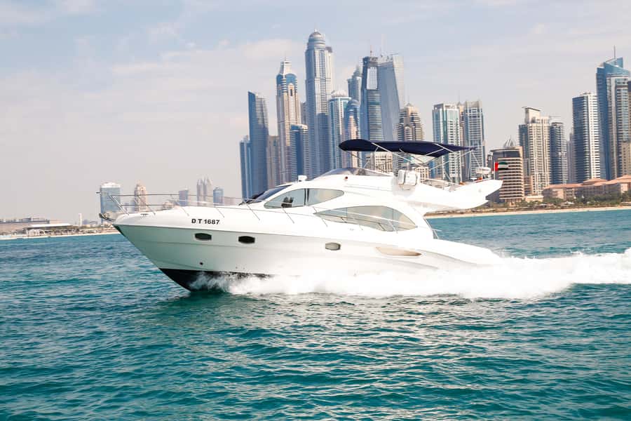 Dubai: Atlantis and Burj Al Arab Cruise on Luxury Yacht - Crew service and the private-group advantage
