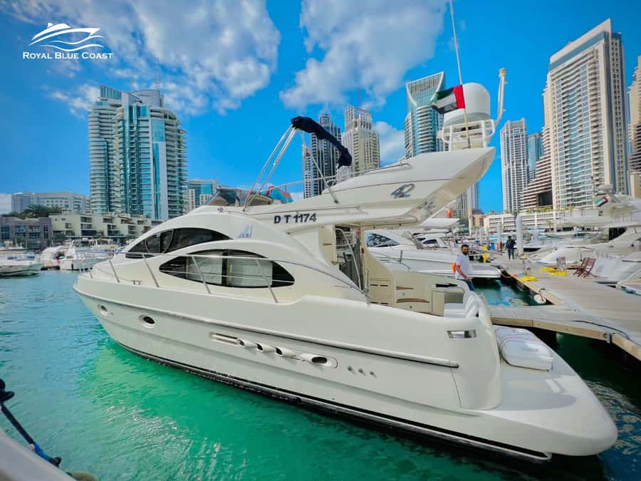 Dubai: Azimut 42 Feet Private Luxury Yacht Cruise - Leaving Royal Blue Coast Yachts Rental