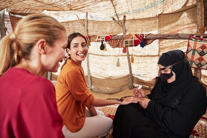 Dubai Exclusive Desert Safari - Dune bashing and sandboarding