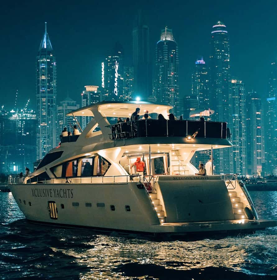 Dubai Harbor: Luxury Yacht Tour with BBQ Options - Setting off from Dubai Harbour