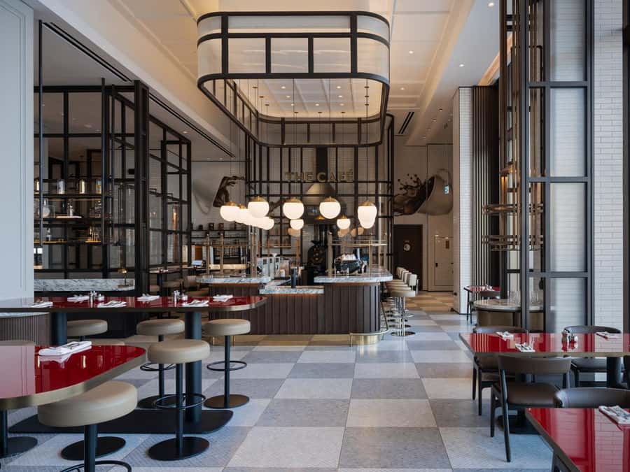 Dubai: Luxury Dinner Buffet at Gastronomy Atlantis The Royal - Who will enjoy this dinner most