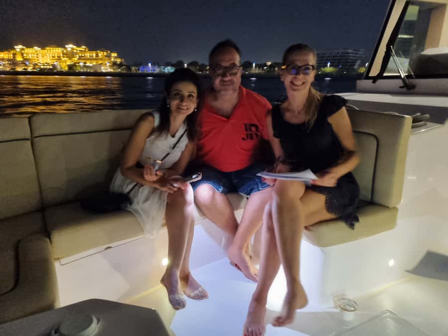 Dubai: Luxury Sightseeing Cruise with Food and Drinks - Ain Dubai and the best picture stop
