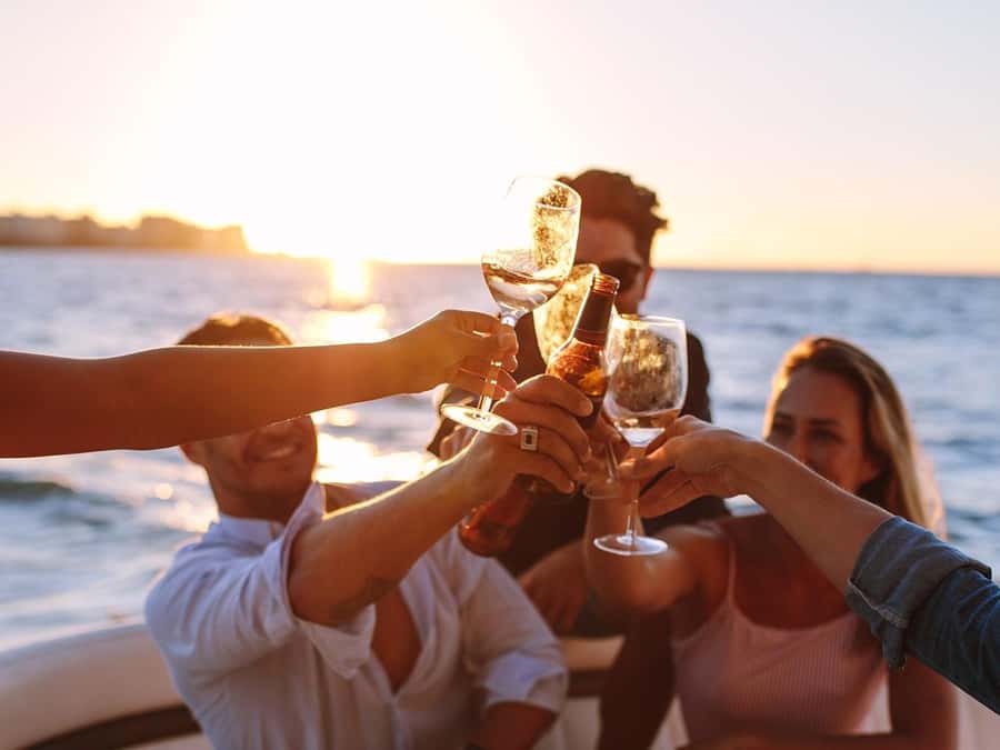 Dubai: Luxury Sunset Yacht Tour with Snacks and Drinks - Dubai Marina at golden hour