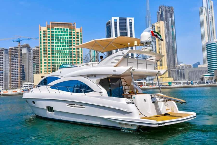 Dubai: Marina Private Luxury Yacht Tour - The marina departure and first views