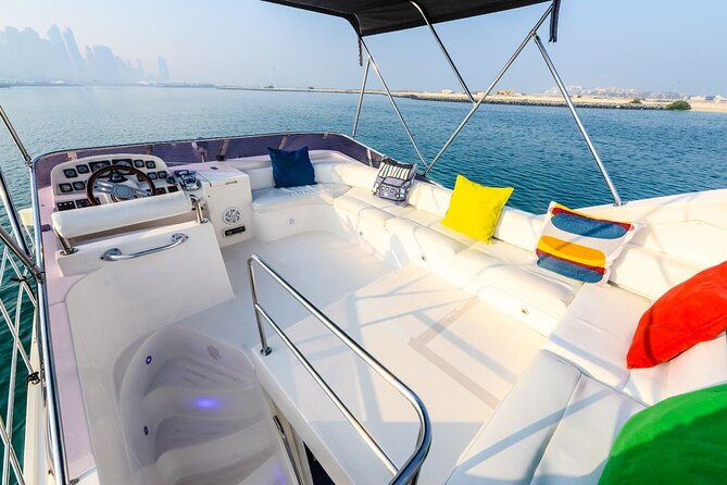 Dubai Marina Yacht Charters: Luxury on the Waves - Yacht quality and the photo problem