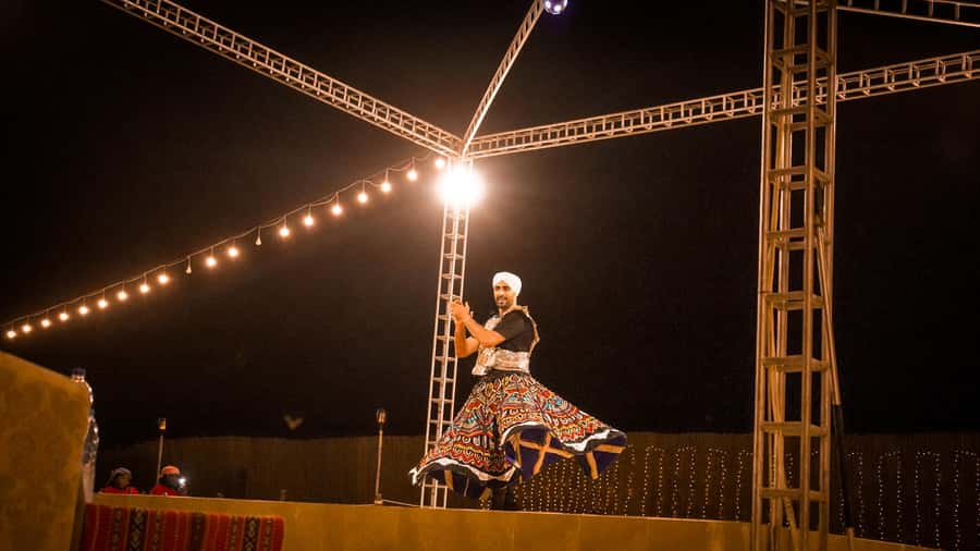 Dubai: Premium Red Dune Safari with Sandboarding & BBQ - Key points before you book