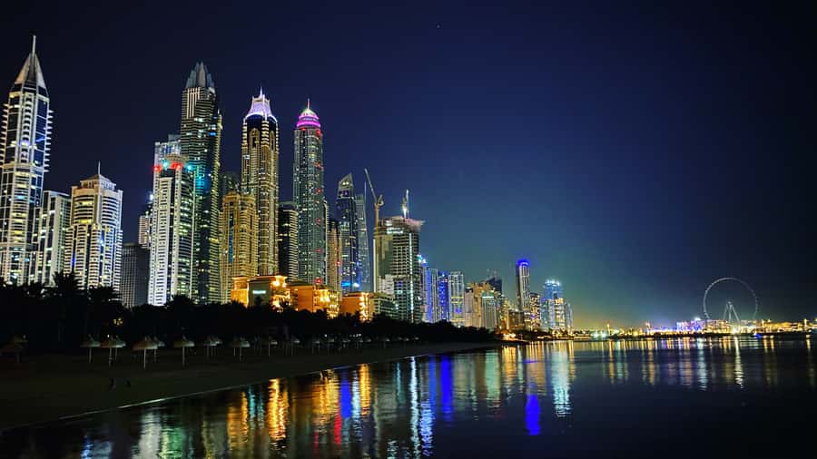 Dubai: Private Luxury Night Boat Tour - Jumeirah Beach Residence from the sea