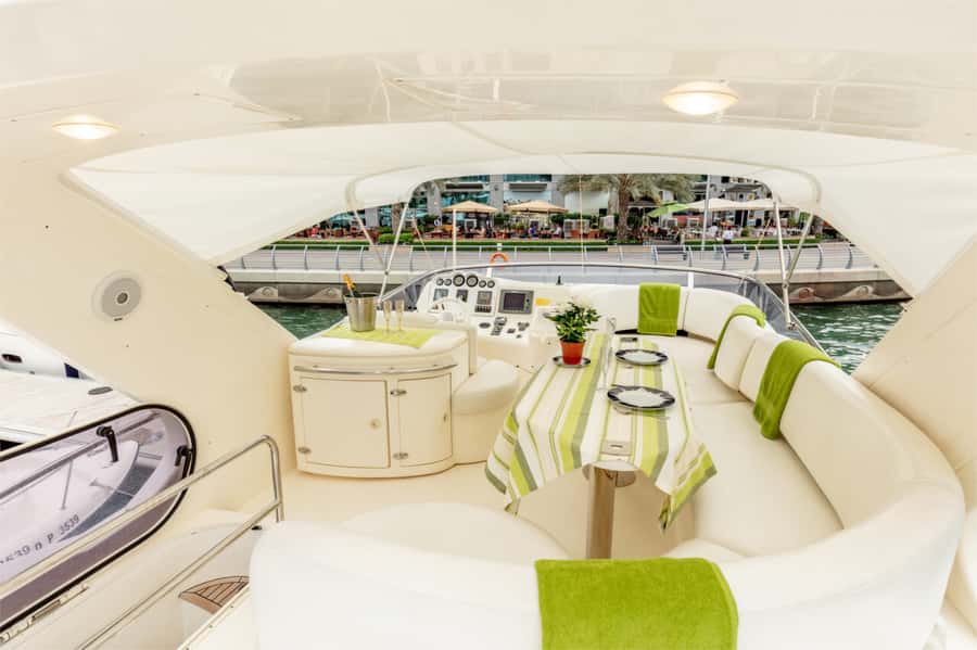 Dubai: Private Luxury Yacht Cruise for up to 20 People - Choosing between two, three, and four hours