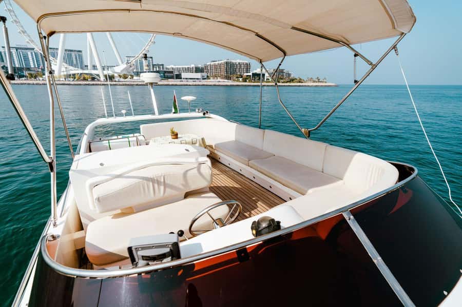 Dubai: Private Luxury Yacht Tour on a 50-Foot Yacht - Key points before you book
