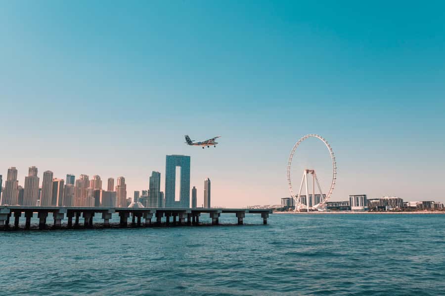 Dubai: Private VIP Luxury Yacht Tour with BBQ & Drinks - Setting out from Dubai Harbour