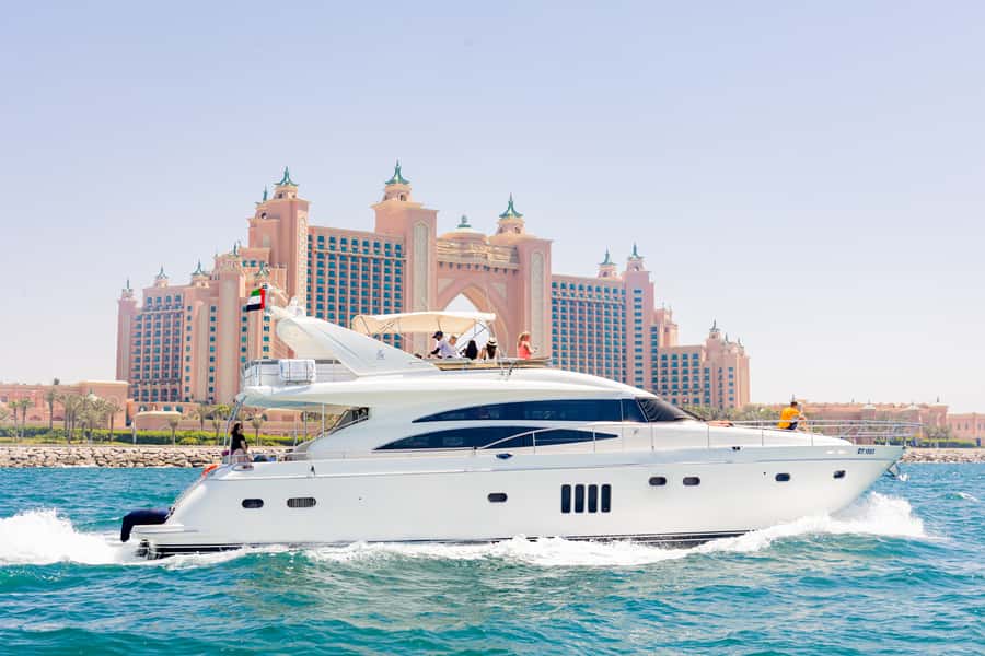Dubai: The Luxury Yacht Tour with Live BBQ Option - Key points before you book