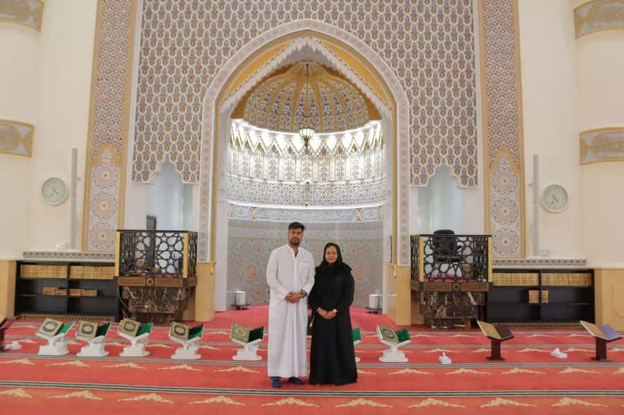 Dubai: VIP Private City Tour with Burj Khalifa Entry Tickets - The Blue Mosque and a glimpse of local culture