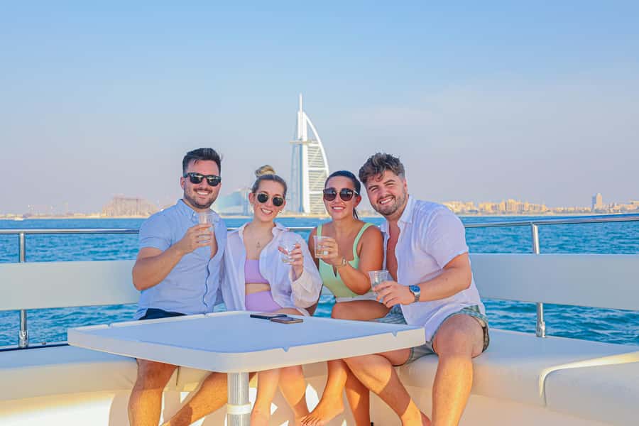 Dubai Waves & Dunes: Luxury Yacht Cruise w/ Red Dunes Safari - Lahbab’s red dunes and the first photo stop