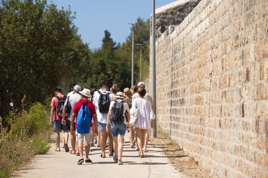 Dubrovnik: Elaphiti Island Luxury Pirate Ship Cruise - FAQ
