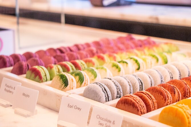 Eating London: Twilight Soho VIP Food & Drinks Tour - Age, group size, and cancellation details