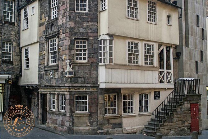 Edinburgh Full-Day Guided Private Tour in a Premium Minivan - Arthur’s Seat and Duddingston Village