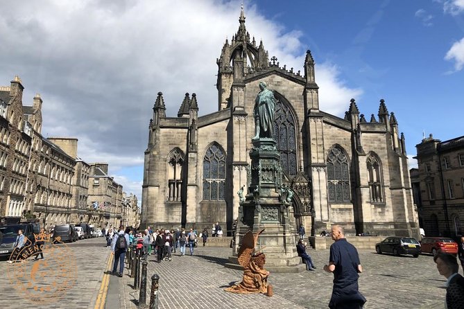 Edinburgh Full-Day Guided Private Tour in a Premium Minivan - South Queensferry and the Forth bridges