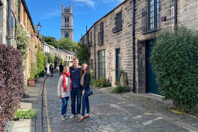 Edinburgh Half Day Guided Private Tour in a Premium Minivan - Palace of Holyroodhouse, Parliament, and Britannia from outside