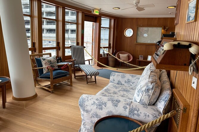 Edinburgh Luxury Private Day Tour from Edinburgh - Holyrood Park and Arthur’s Seat