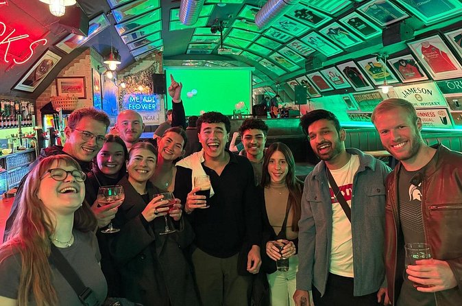 Edinburgh Pub Crawl Free Shots and VIP Entry - Who should book this pub crawl?
