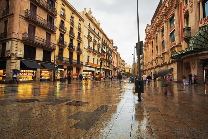 El Born: Santa Maria del Mar Tour with Exclusive Rooftop Views - Key points to know before you book