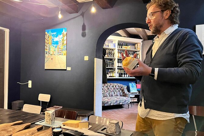 Exclusive Cheese Walk & Dutch Wine Discovery - Anne Frank House and the route into Jordaan