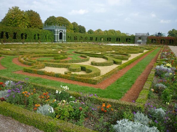 Exclusive Evening at Schönbrunn Palace: After-Hours Audiotour, Dinner, Concert - Why this Schönbrunn evening works