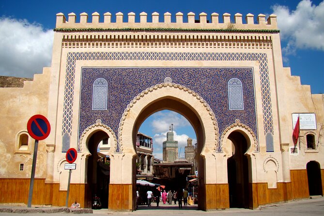 Exclusive Fez Medina Walking Tour with Private Guide - What the $35.95 price really covers