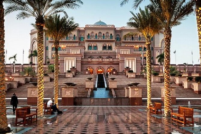Exclusive Full-Day Abu Dhabi City Tour with Sheikh Zayed Mosque - Heritage Village offers a brief look at older Abu Dhabi