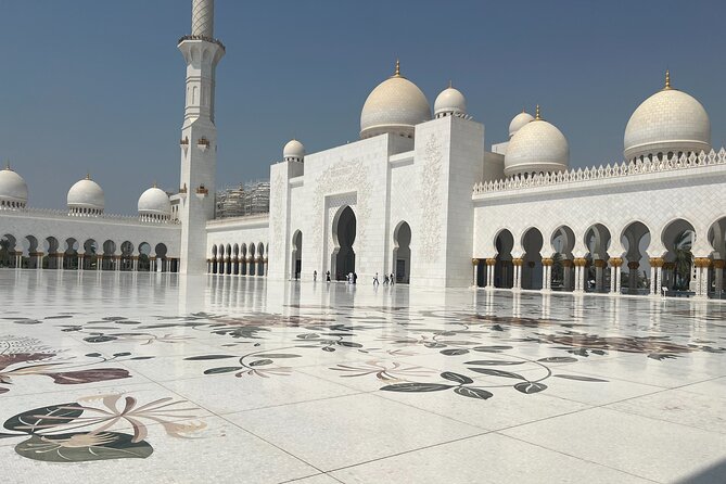 Exclusive Guided Abu Dhabi City Sightseeing Tour(Full Day) - The Sheikh Zayed Grand Mosque sets the tone