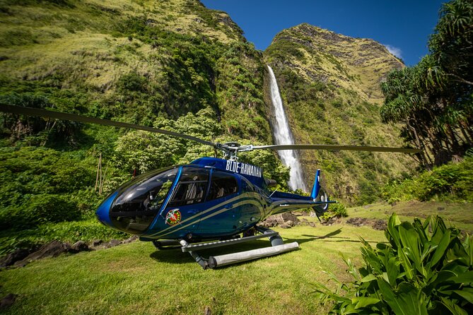 Exclusive Landing with Spectacular Big Island Helicopter Tour - Mauna Kea, Kilauea, and the island’s volcanic story