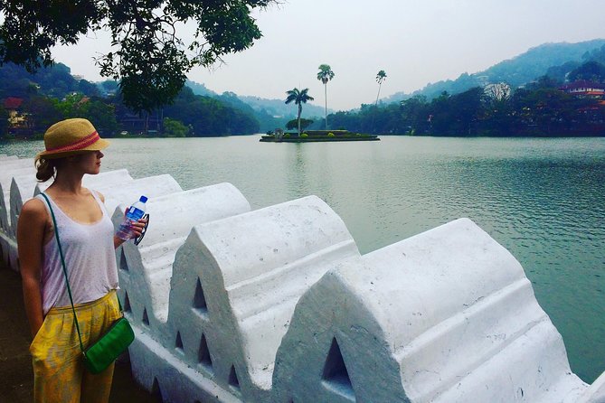 Exclusive : Last Kingdom Private Day Tour in Kandy - The Temple of the Sacred Tooth Relic and royal Kandy