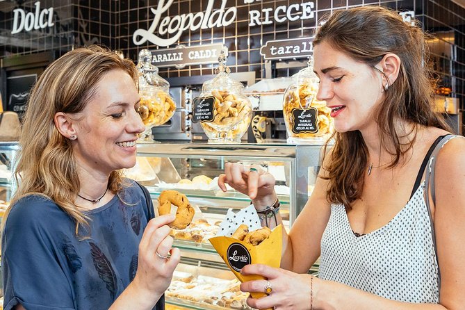 Exclusive Naples Private Food Tour: 6 or 10 Tastings - Pignasecca Market: Naples on a paper cone