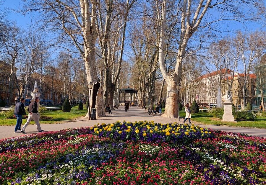 Exclusive old Zagreb walking tour - Following the funicular to Ilica Street