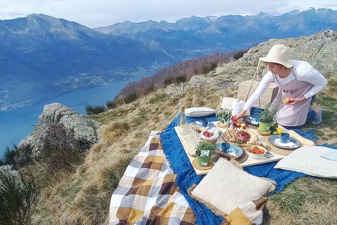Exclusive Picnic in the Foothills of the Alps with the Lake Views - What appears on the picnic table