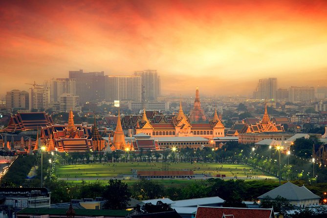 Exclusive Tour – Grand Palace, Emerald Buddha & Reclining Buddha - What the private guide adds
