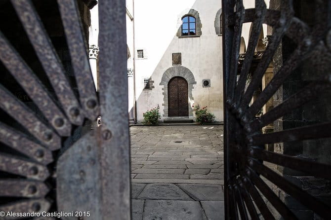 EXCLUSIVE - Wine Tasting near Florence with Castle and Ancient Cellars Tour - Down to the ancient wine cellars