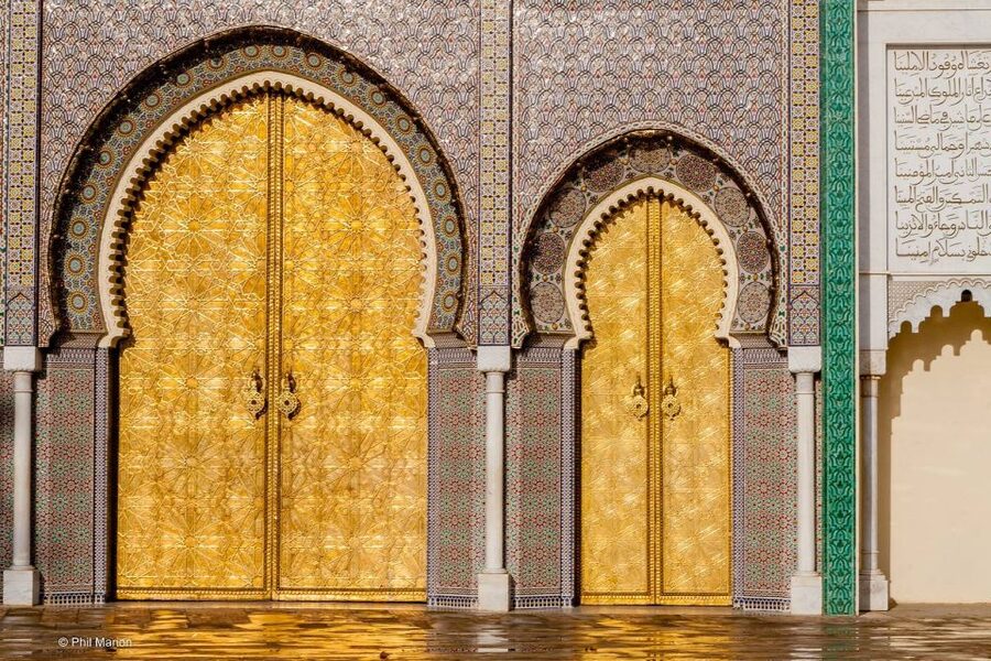 Fes: Guided Sightseeing Tour with Luxury Car - The King’s Palace and the Mellah