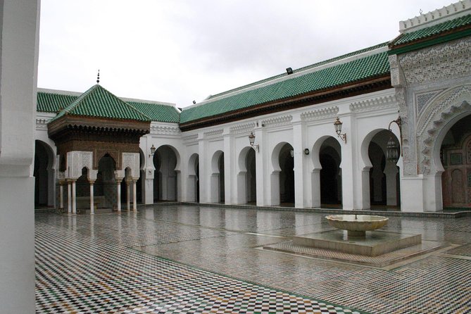 Fes Guided Sightseeing Tour with Luxury Car All Inclusive Tickets - Starting at 10:00 am with private transport