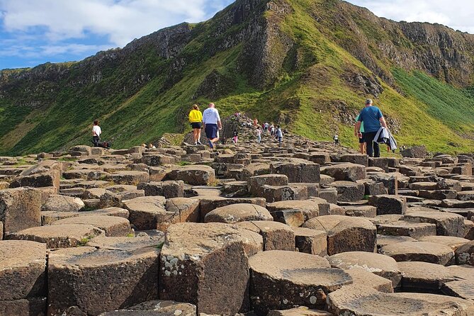 Five Star Giant's Causeway & Belfast Luxury Private Excursion. - What this private Belfast excursion does well