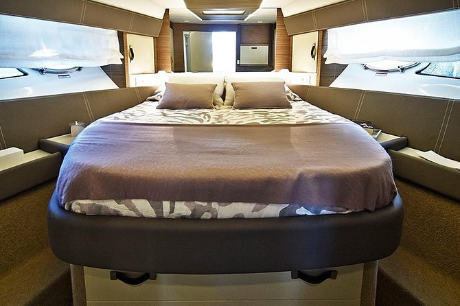 Fjordcruise in a Luxury Yacht Arctic Queen - Warm suites, hot drinks, and the fish soup factor
