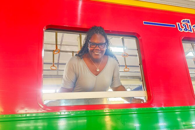 Floating Market & Train Market Private Tour(Premium Service) - Food, photos, and what is not included