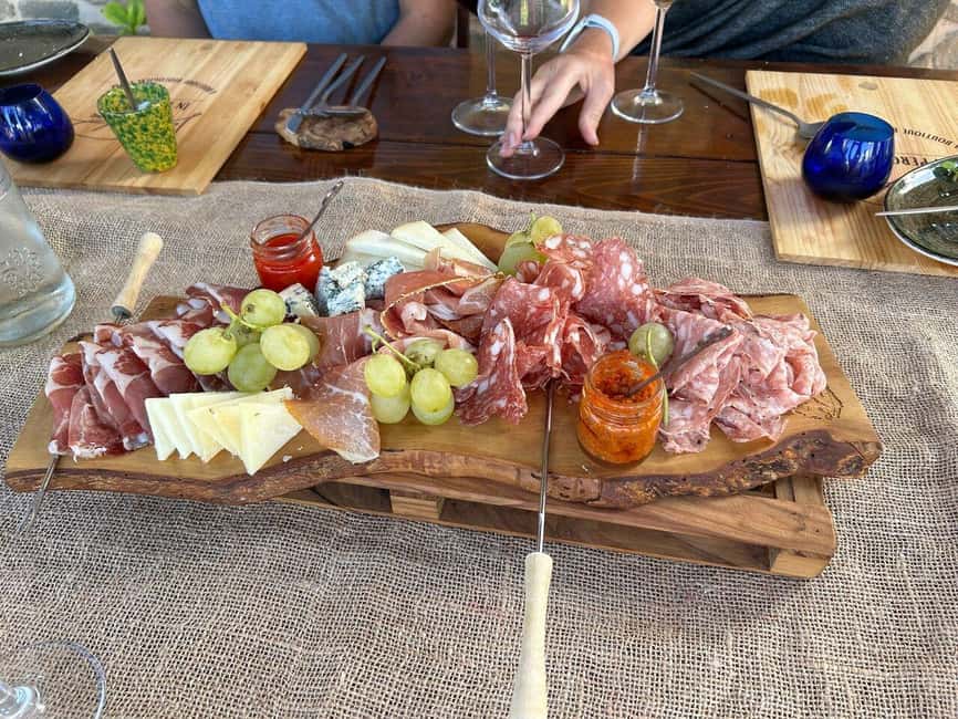 Florence: Exclusive Chianti Wine Tour at 3 Wineries & Lunch - Should you book this Chianti tour?