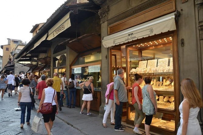 Florence: Luxury Duomo Cathedral Private Walking Tour - The meeting point and timing matter
