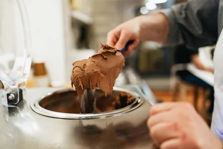 Florence: Premium Pizza & Gelato Preparation Class with Wine - The chefs make the difference