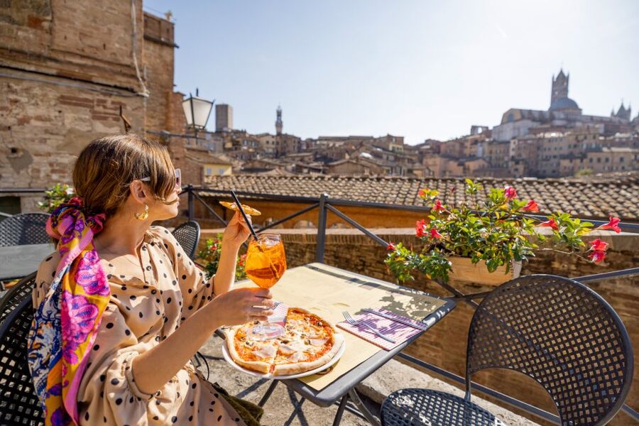 Florence: Siena San Gimignano Private Day Tour by Deluxe Car - San Gimignano and its skyline of towers