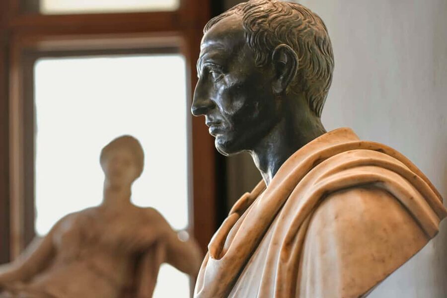 Florence: Uffizi Gallery Reserved-Entry VIP Tour - Meeting the guide and getting inside